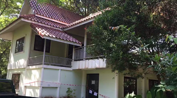 ข่มขืนผู้หญิง