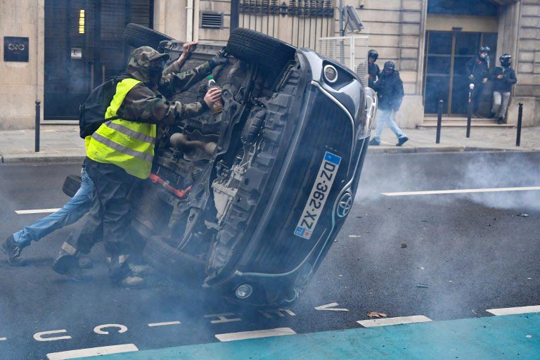 ม็อบฝรั่งเศส