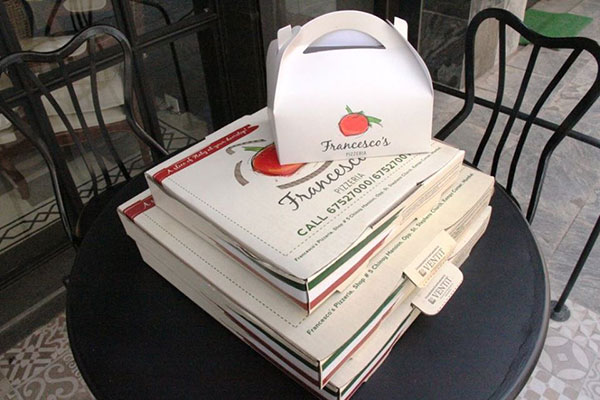  ร้านพิซซ่าอินเดียเจ๋ง ใช้โดรนส่งพิซซ่าบนตึกสูง