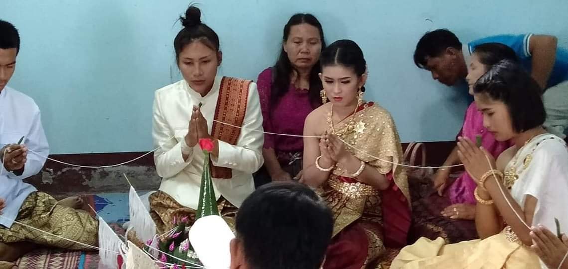 สาวประเภทสองแต่งงานผู้หญิง