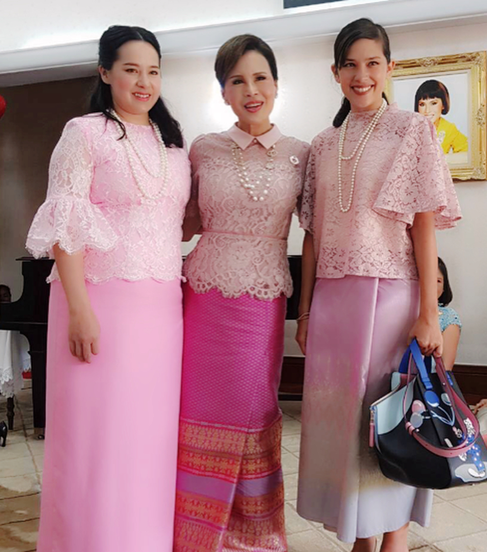 คุณพลอย คุณใหม่