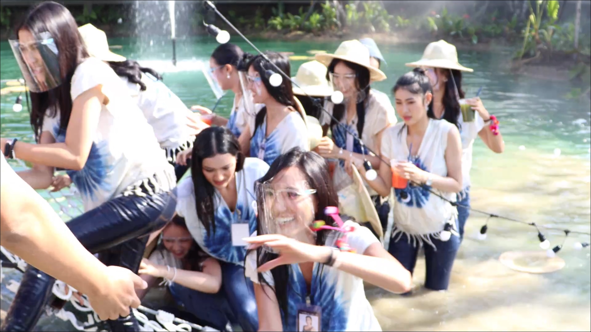 นางสาวไทยสะพานขาด