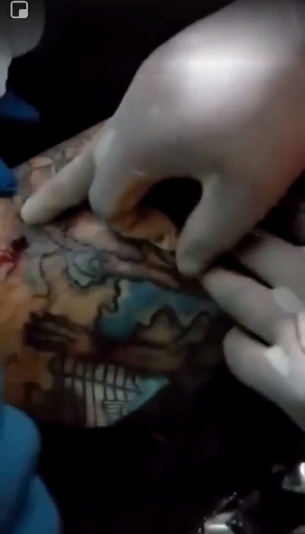 ม็อบปะทะ