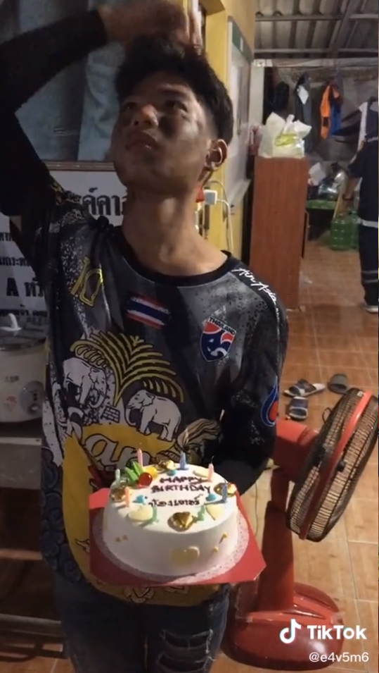 เค้กวันเกิด