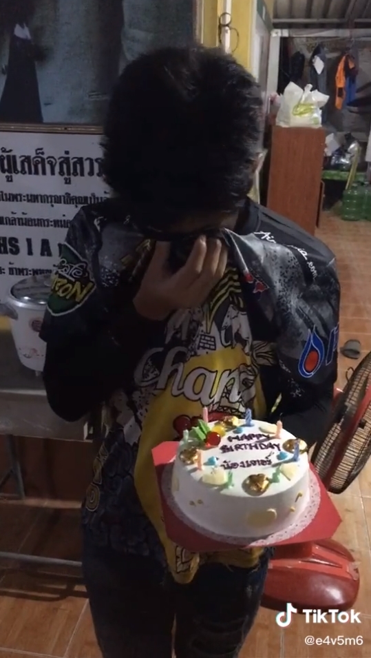 เค้กวันเกิด