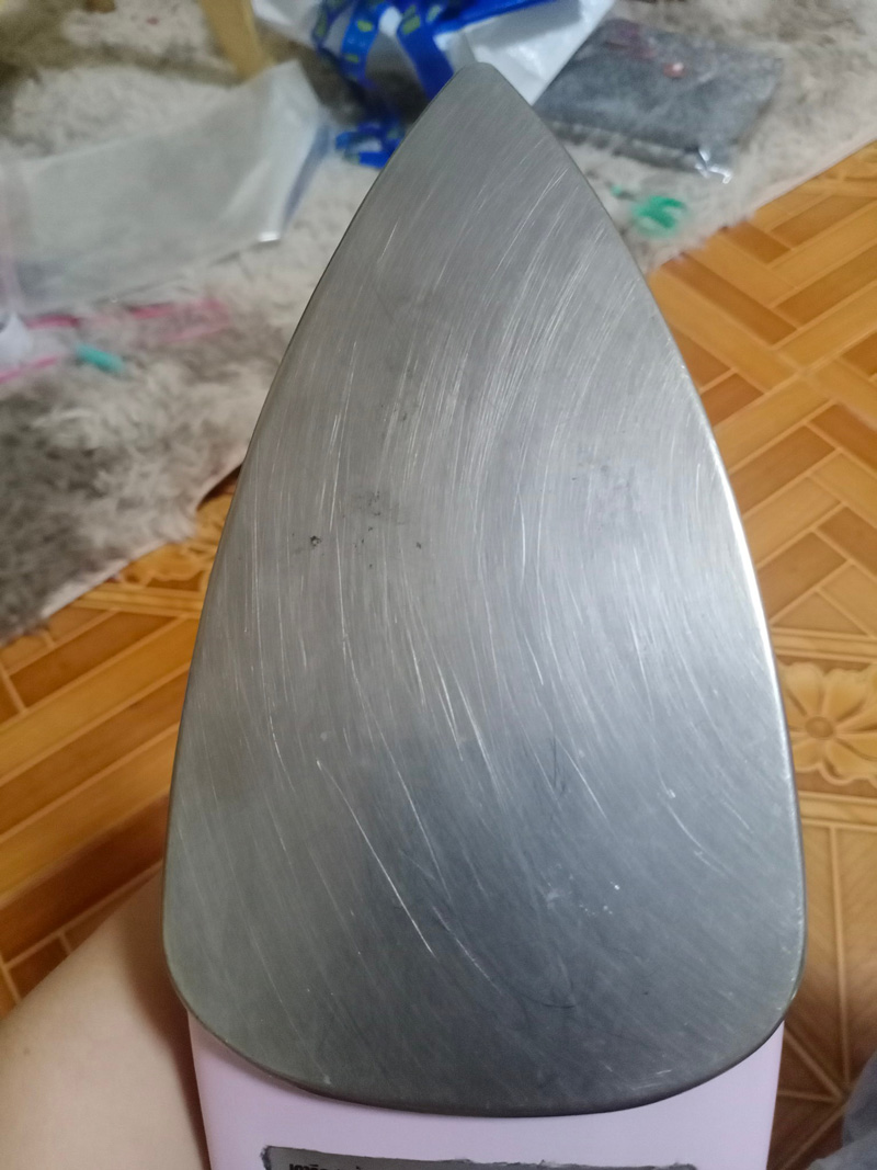 ขจัดคราบบนเตารีด