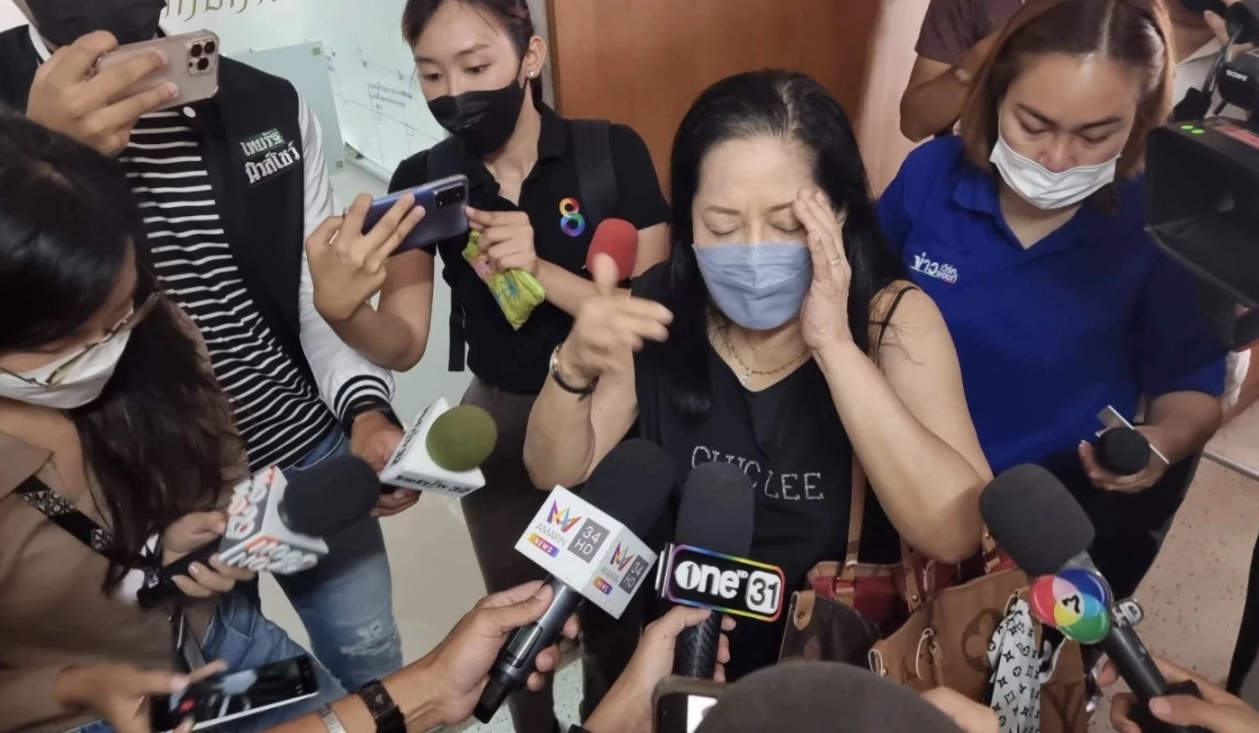 แม๊ร้องเพลง