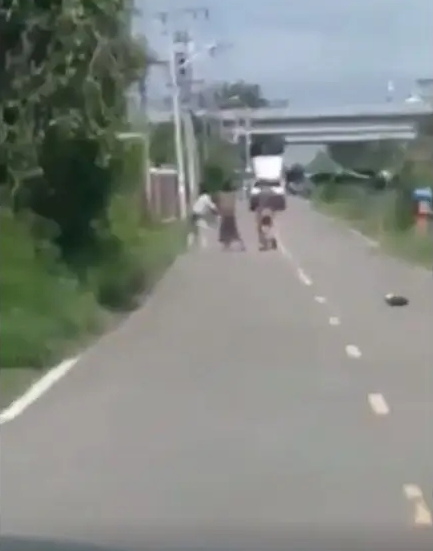 ทำร้ายร่างกาย