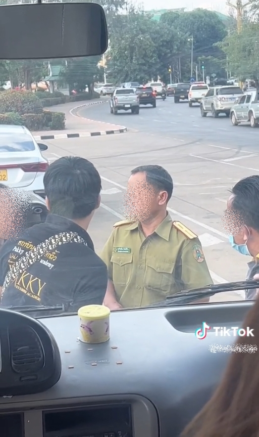 เที่ยวลาว