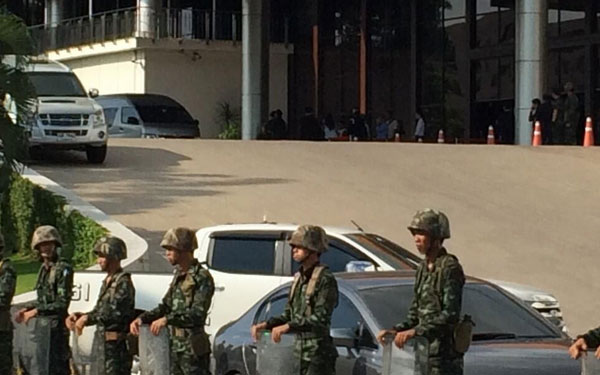 สุเทพ-นิวัฒน์ธำรง นำทีม กปปส.-รัฐบาล ร่วมถก กอ.รส.