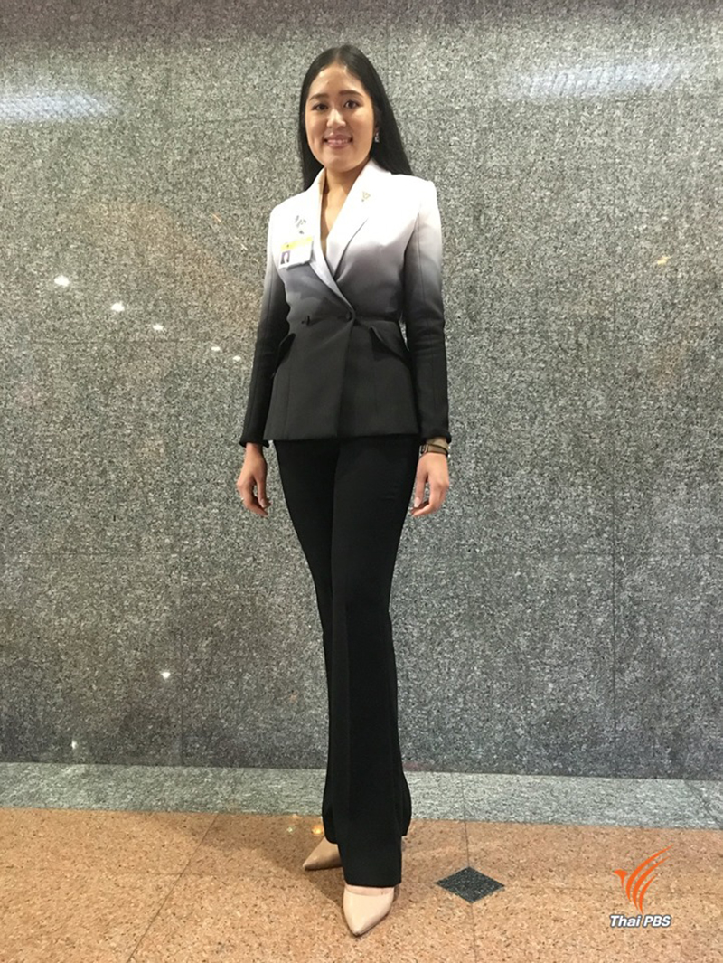 ชุดสูท POEM