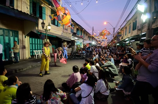 เทศกาลศิลปะฯ สามแพร่ง facestreet 21-22 พฤศจิกายน 2558 นี้