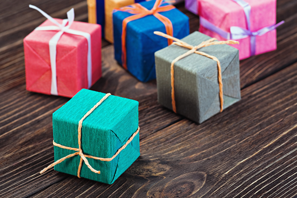 10 ของขวัญปีใหม่สิ้นคิด ที่คนรับอยากกระซิบว่าเปลี่ยนเถอะ