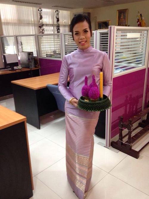 หญิงน้ำปรุง จรุงจิต