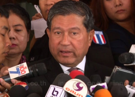 เฉลิม เชื่อ ถกงบปี 57 ไร้ปัญหา  ลั่นปีใหม่ ทักษิณ กลับไทยแน่