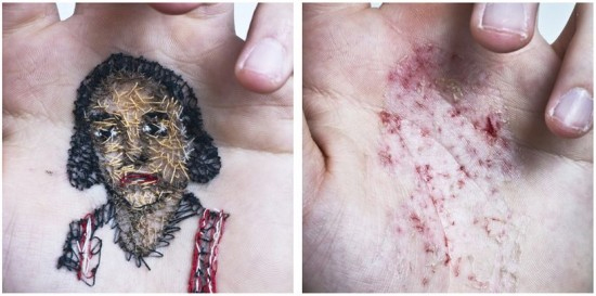 ศิลปินชาวสเปน ปักเย็บภาพเหมือนของครอบครัวบนฝ่ามือตัวเอง 