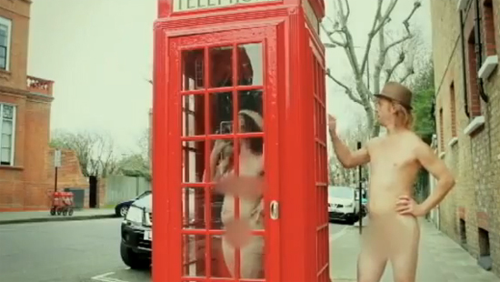 คลิปเปลือย รณรงค์เปลือยกายในที่สาธารณะ