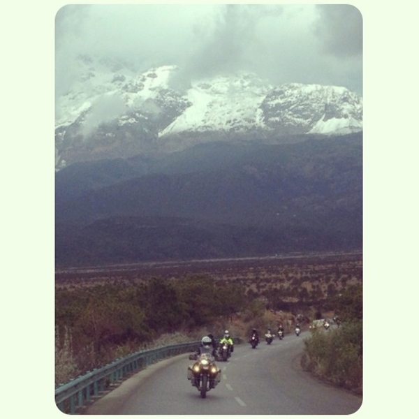  เวียร์ ซิ่งบิ๊กไบค์ ตะลุยภูเขาหิมะมังกรหยก ที่ประเทศจีน