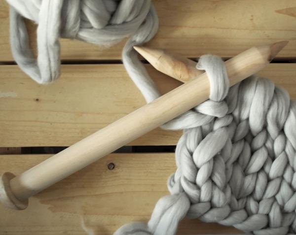 ถักนิตติ้งแบบใหม่ ไซส์บิ๊กเบิ้ม หนาขนาดนี้บอกเลยว่าอุ่นชัวร์ !