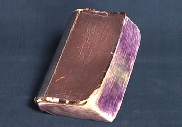 คืนชีพหนังสือเก่าเยิน ๆ ให้กลับมาใหม่เหมือนเพิ่งซื้อ