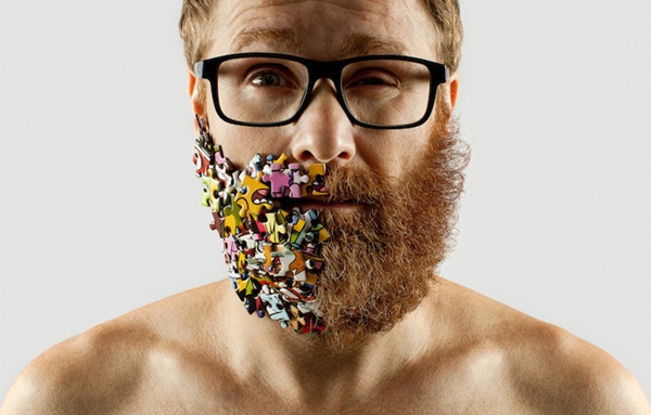 สุดอาร์ต หนุ่มโกนเคราครึ่งหนึ่ง ก่อนจับคู่กับสิ่งของสุดสร้างสรรค์ 