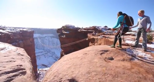  แฟนสาวร้องบอกเลิกสุดเสียง หลังแฟนแกล้งผลักตกหน้าผา