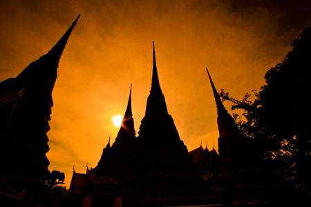 วัดจันทร์กรุแตก ชาวอยุธยาพบพระเครื่องโบราณ กว่า 200 องค์