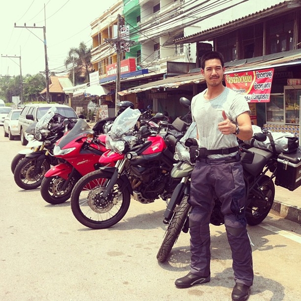  เวียร์ ซิ่งบิ๊กไบค์ ตะลุยภูเขาหิมะมังกรหยก ที่ประเทศจีน