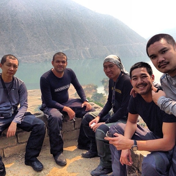  เวียร์ ซิ่งบิ๊กไบค์ ตะลุยภูเขาหิมะมังกรหยก ที่ประเทศจีน