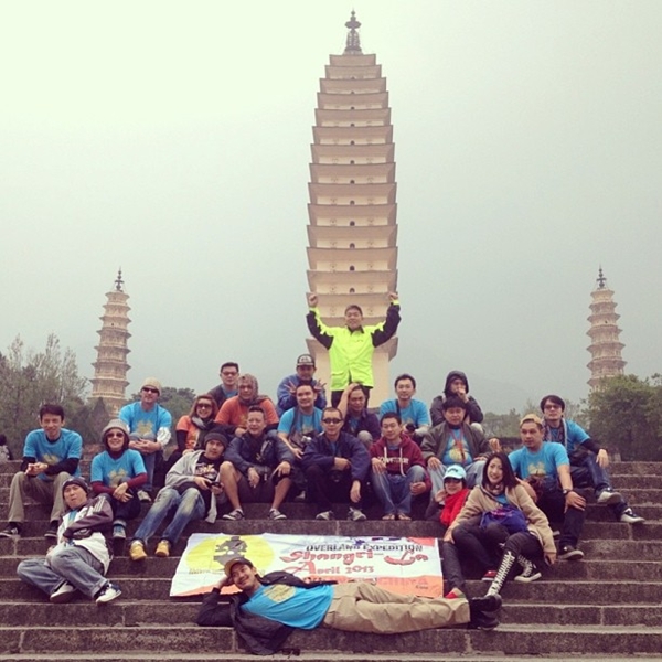  เวียร์ ซิ่งบิ๊กไบค์ ตะลุยภูเขาหิมะมังกรหยก ที่ประเทศจีน