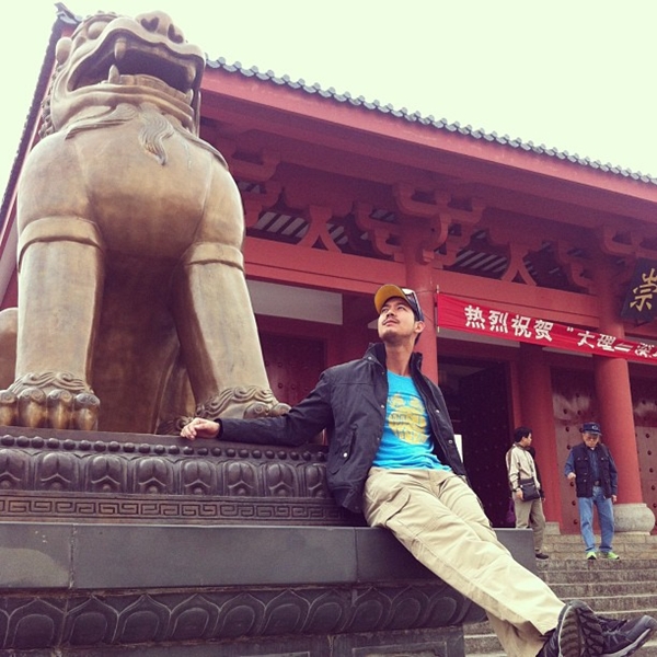  เวียร์ ซิ่งบิ๊กไบค์ ตะลุยภูเขาหิมะมังกรหยก ที่ประเทศจีน