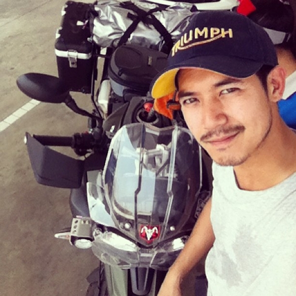  เวียร์ ซิ่งบิ๊กไบค์ ตะลุยภูเขาหิมะมังกรหยก ที่ประเทศจีน