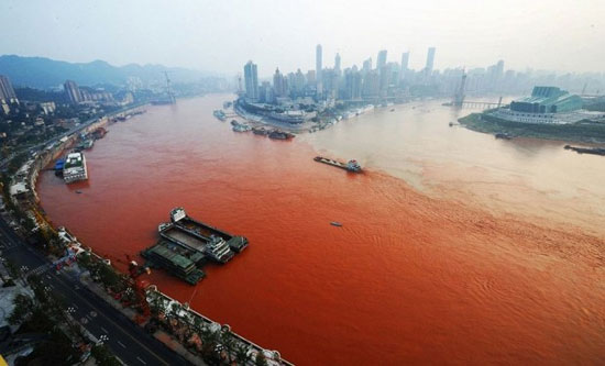 ผวา! วันสิ้นโลก แม่น้ำเป็นสีเลือด ตรงกับไบเบิล บทที่ 16