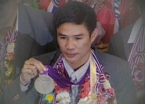 แก้ว พงษ์ประยูร