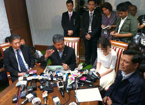 พงศพัศ พงษ์เจริญ