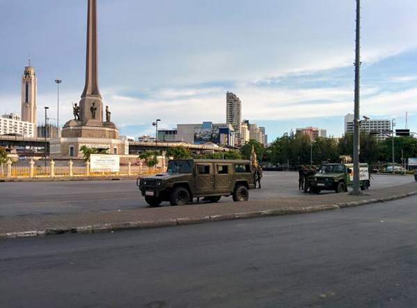 ปิดอนุสาวรีย์ชัย