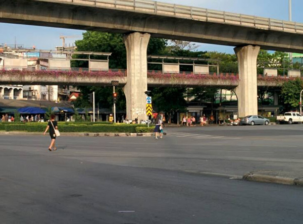 ปิดอนุสาวรีย์ชัย