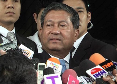 เฉลิม อยู่บำรุง