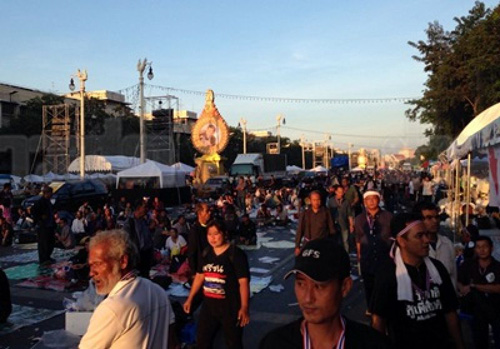 ม็อบราชดำเนิน