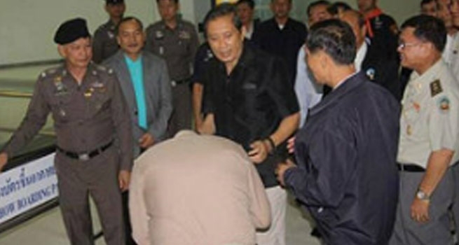 ปลอดประสพ สุรัสวดี