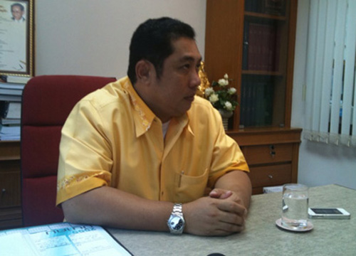 สนธยา คุณปลื้ม