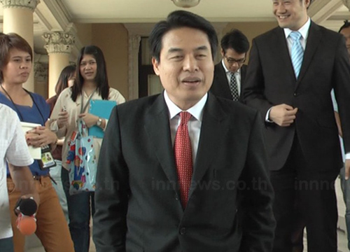 วราเทพ รัตนากร