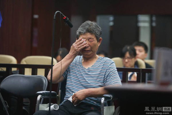 หญิงจีนฆ่าสามีอัมพาต