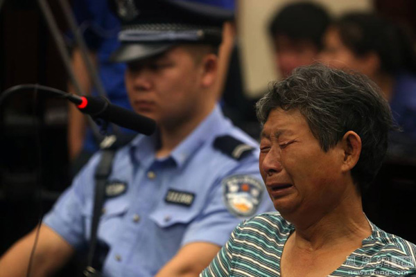 หญิงจีนฆ่าสามีอัมพาต