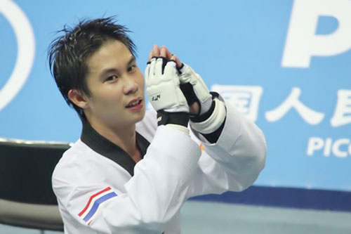 เป็นเอก การะเกตุ