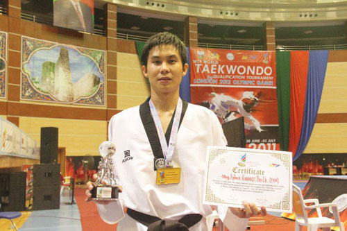 เป็นเอก การะเกตุ