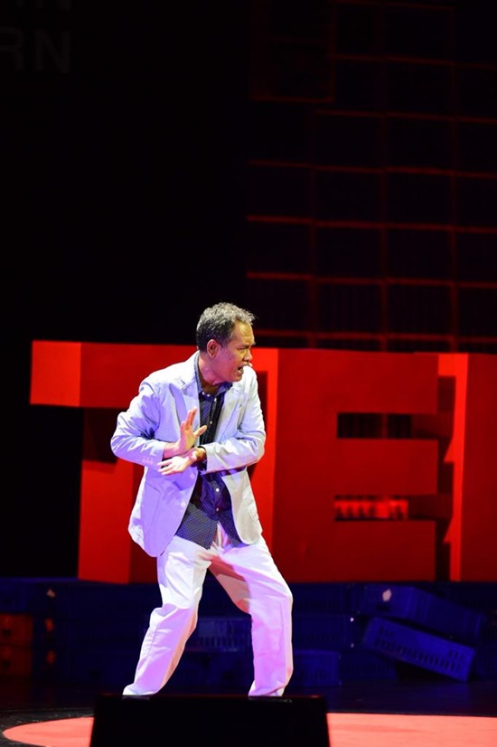 น้าต๋อย เซมเบ้ นักพากษ์การ์ตูน