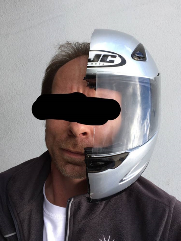  หนุ่มเจ็บปวดถูกแฟนทิ้ง เลยเลื่อยทุกสิ่งให้ขาดครึ่งแบบนี้