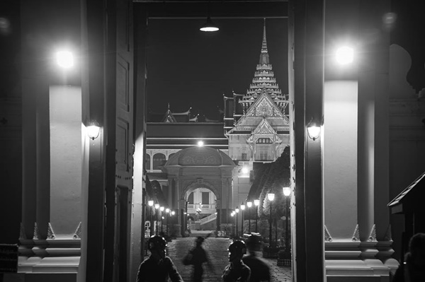   รวมภาพคืนมหาโศก 13 ตุลาคม 2559
