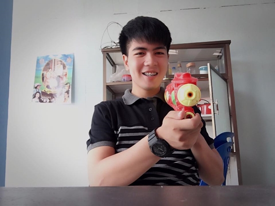 ตำรวจหล่อบอกต่อด้วย